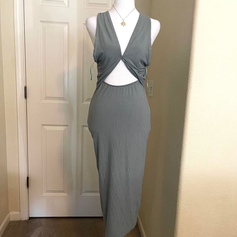 Endless Blu Gray ribbed knit maxi dress with cutout detail - size Small